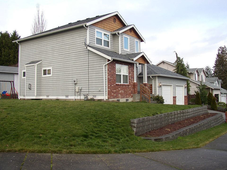2nd image of 215 79th Pl SW