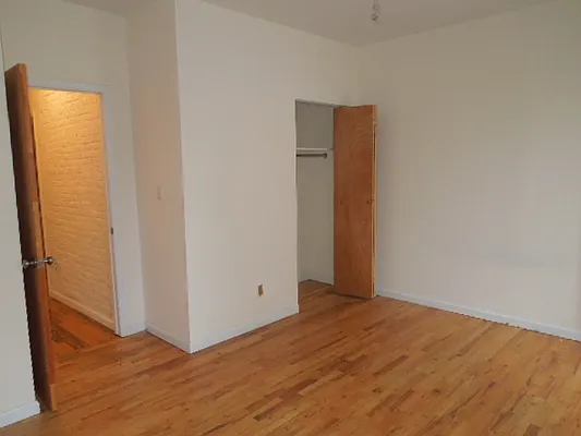 Rented by Washington Realty Corp. | media 22