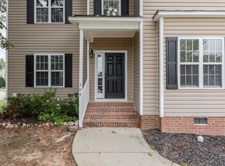 209 N Farm Dr, Clayton, NC 27527
