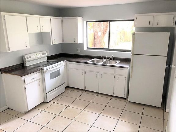 5th image of 10206 N Annette Ave