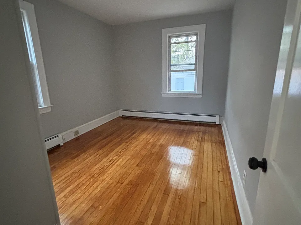 1008 Drake Ave #Single fam — photo 7 of 12