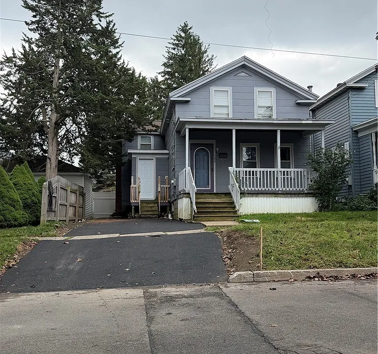 100 E Cayuga St