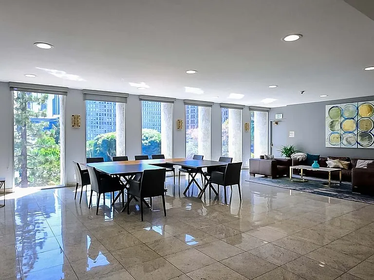 800 W 1st St #1807 — Photo 33