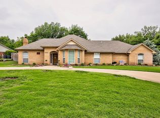 2602 Old Mallard Rd, Enid, OK 73703