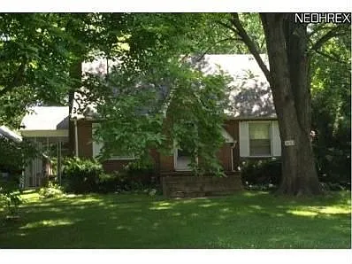 3653 Franklin Ave photo 1