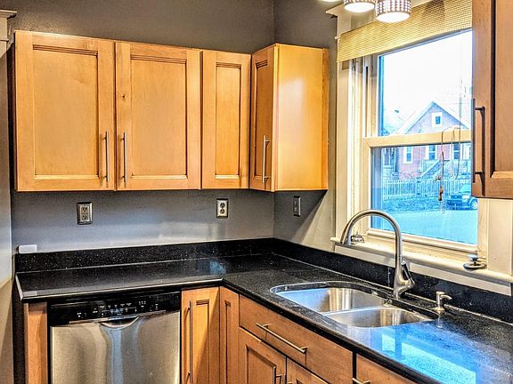 2nd image of 2224 Dorothy Ave