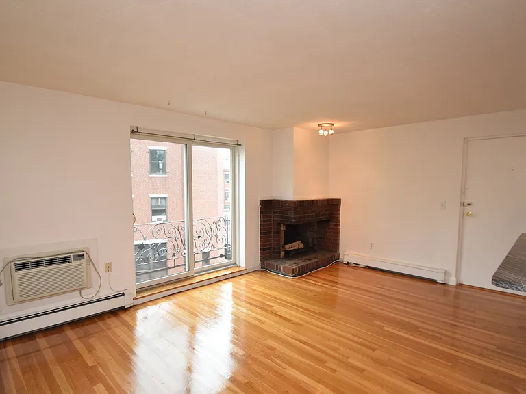 135 Inman St #12 — Photo 9
