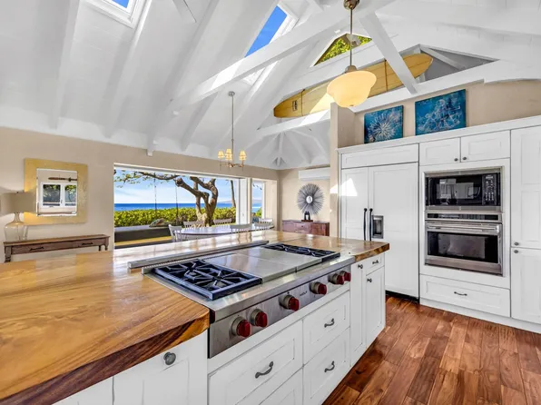 210 S Hauoli St, Wailuku, HI 96793
