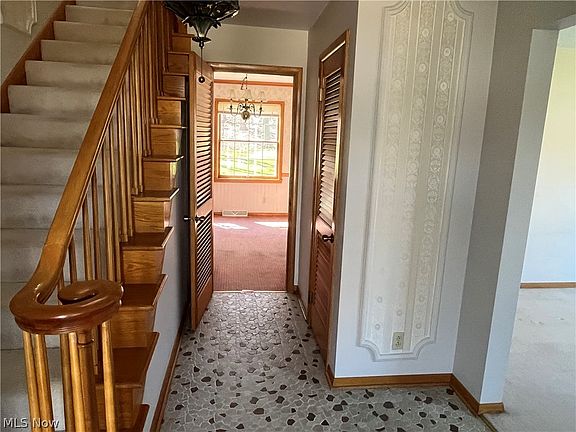 4th image of 2100 Wedgewood Dr