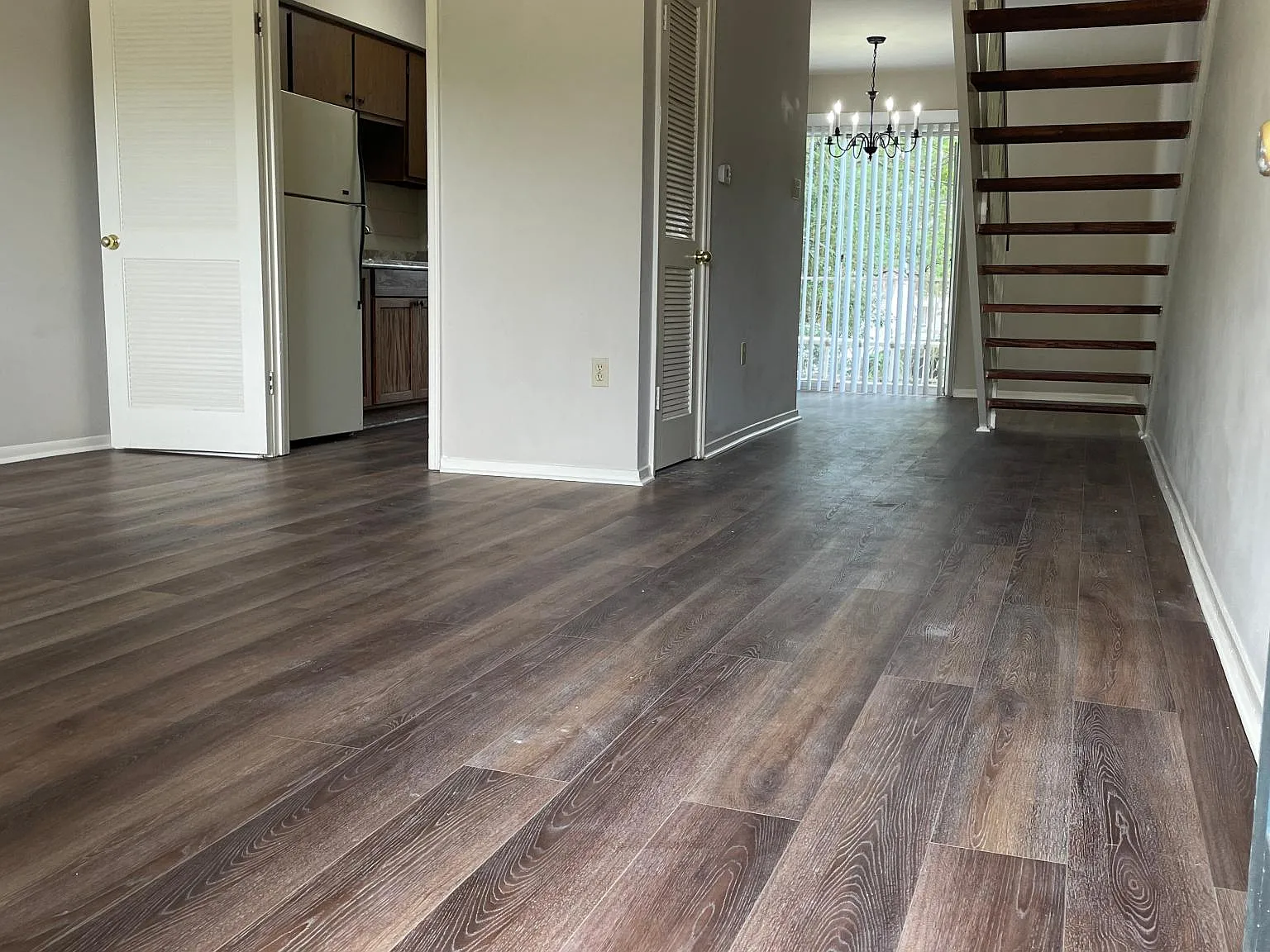 2 bed, 1200 sqft, $1,250 — Photo 2