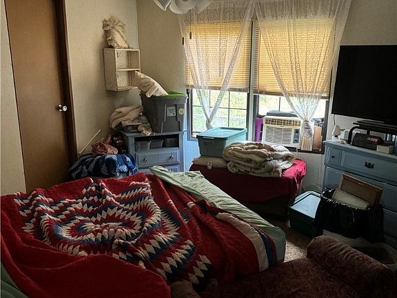 4th image of 38 Lee Road 701