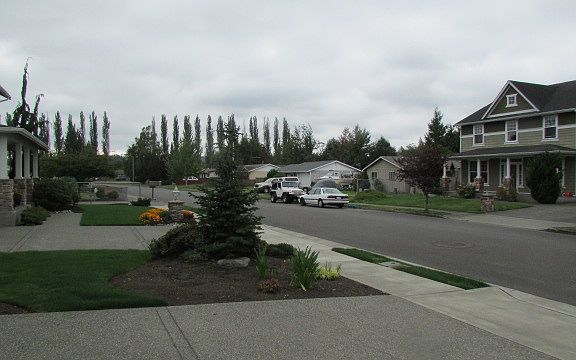 2nd image of 1027 22nd St NW