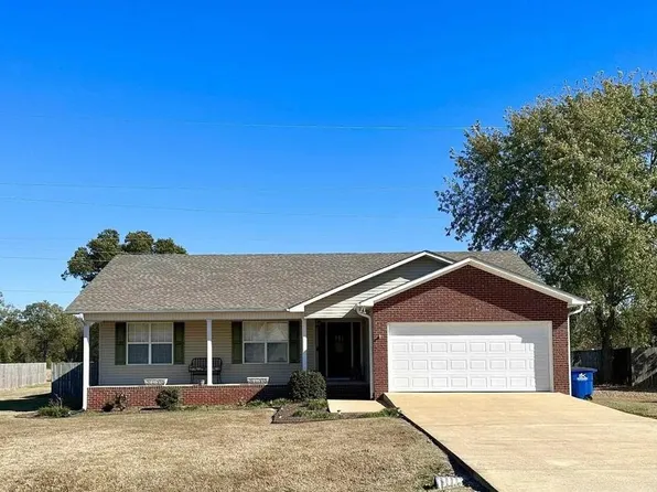 112 Tyler Austin Rd, Martin, TN 38237