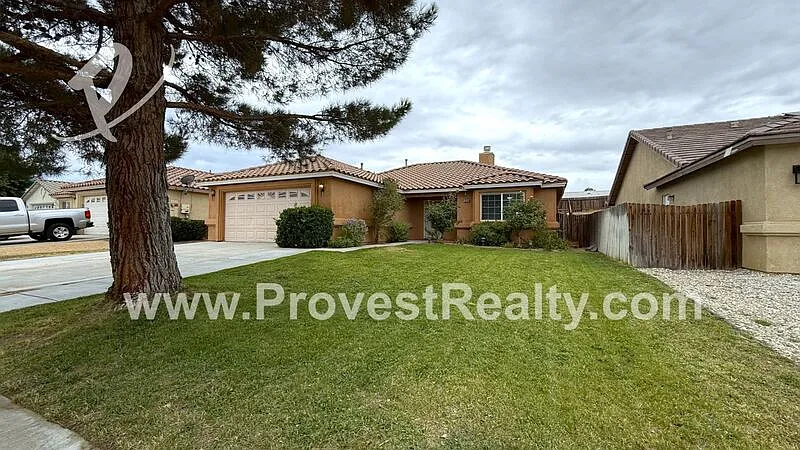 4 bed, 2.0 bath, 1544 sqft, $2,650 — Photo 2
