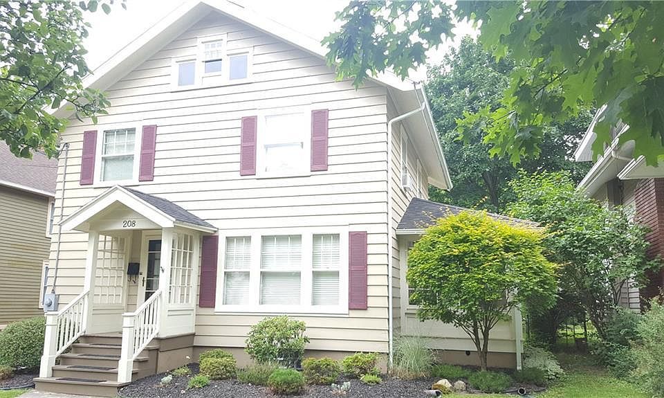 1st image of 208 Park St