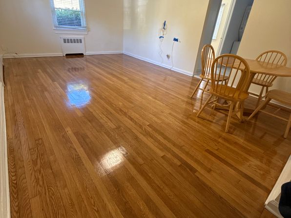 133 Hillview Ave #1