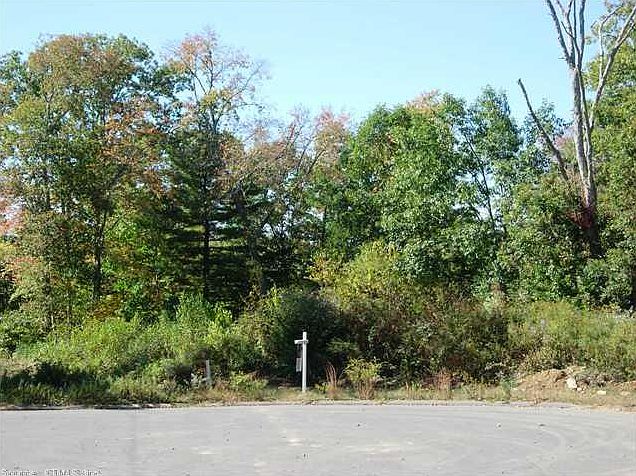 2nd image of 31 Chester Way