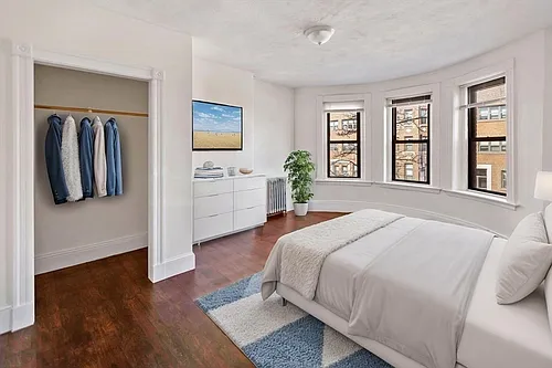 864 Huntington Ave #2 Photo 1
