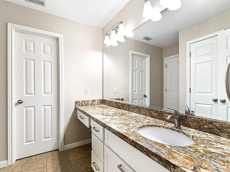 803 Chisel Point Dr — Photo 29