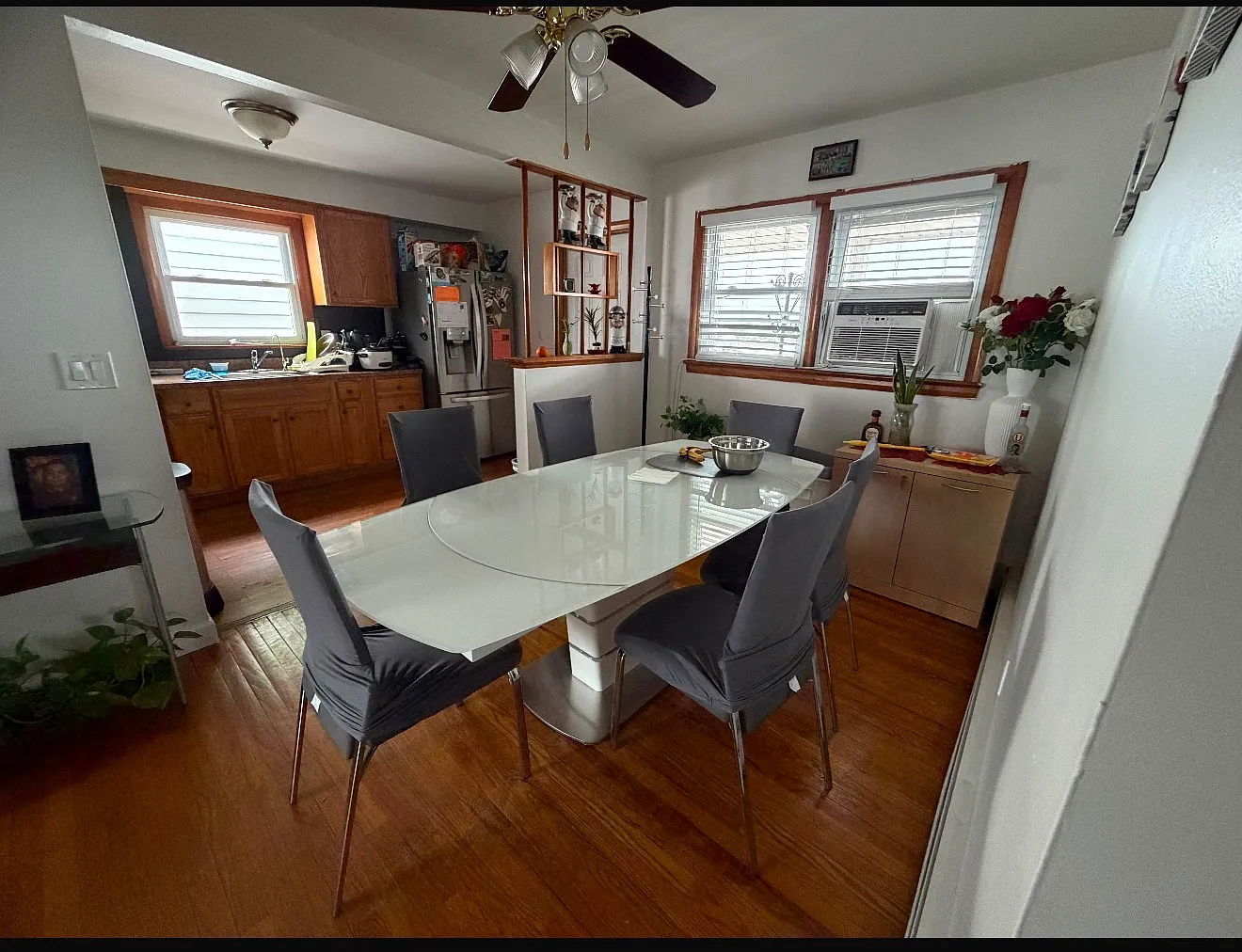2 bed, 950 sqft, $2,000 — Photo 4