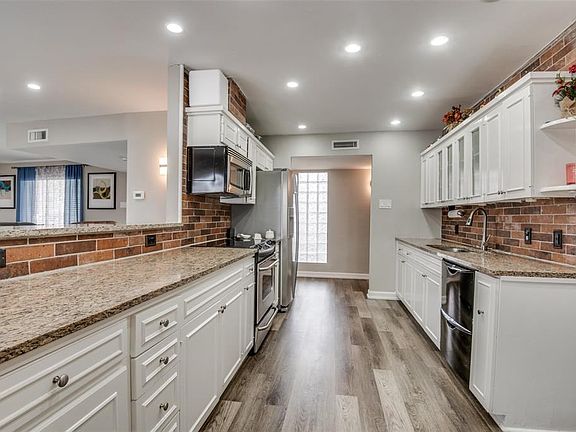 4th image of 3121 Kinkaid Dr