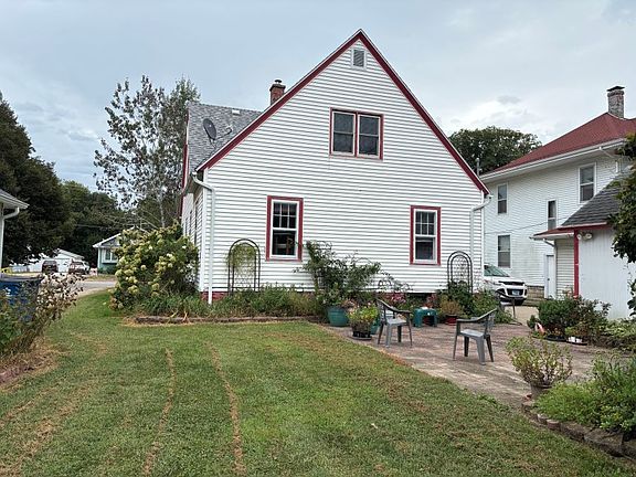2nd image of 623 S 2nd St