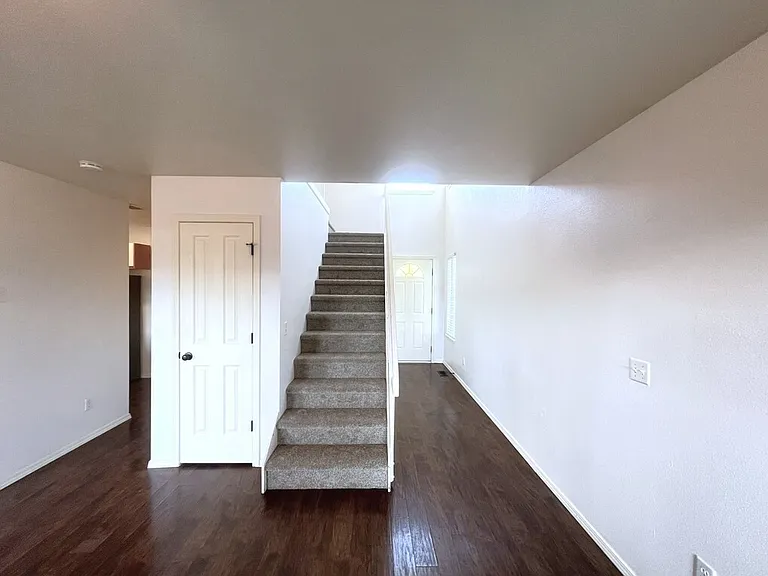5851 N Cobbler Ln — Photo 6
