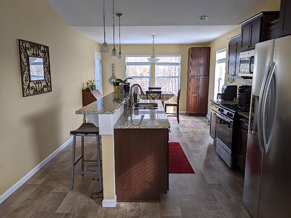 5th image of 1737 Sunny Glen Dr SE