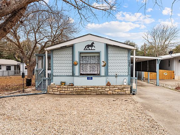 2nd image of 125 Cedar Rdg S