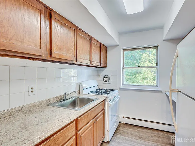 55 Gills Ln #28 — Photo 13