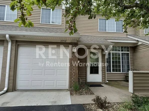 2752 Autumnwood Ln #1, Hopkins, MN 55305
