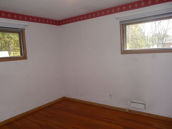2nd image of 6361 Mandalay Dr