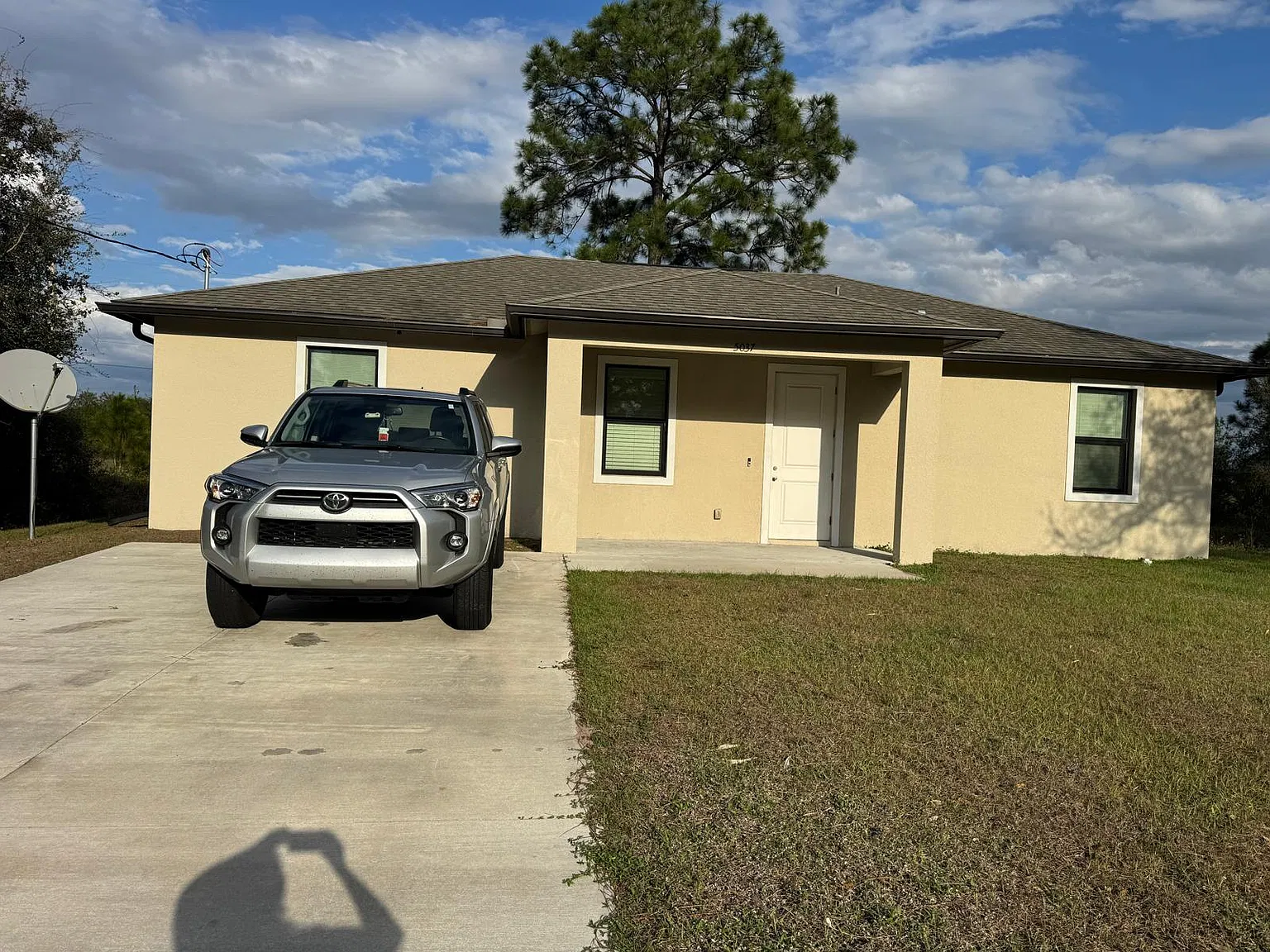 4 bed, 1500 sqft, $2,599 — Photo 1