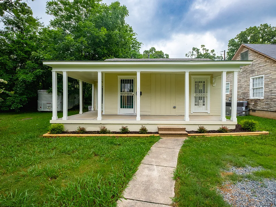 3710 W Capitol Ave