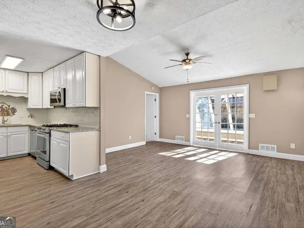 233 Goshen Ln, Woodstock, GA 30188