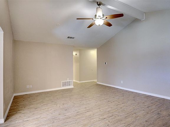 5th image of 1308 N Creek Dr