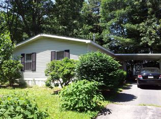 27 Milton Ln, Coventry, RI 02816