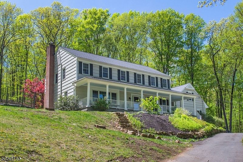 15 Delwood Rd, Chester, NJ 07930 Zillow