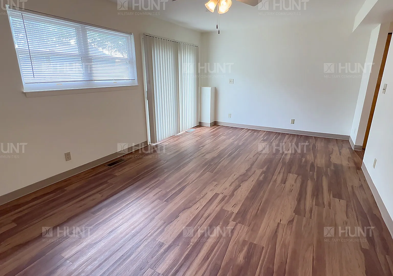 2 bed, 1.5 bath, 1018 sqft, $1,950 — Photo 3