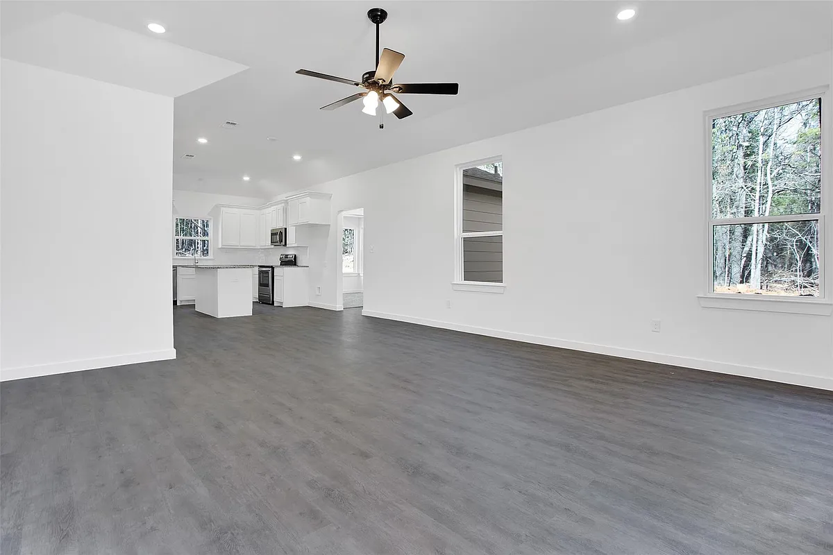 Building Photo - 1475 Cathey Dr