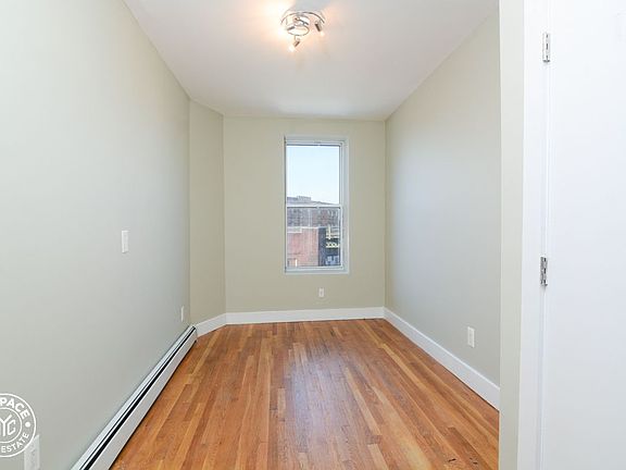 4th image of 814 Macdonough St APT 3