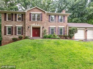 9024 Edgepark Rd, Vienna, VA 22182
