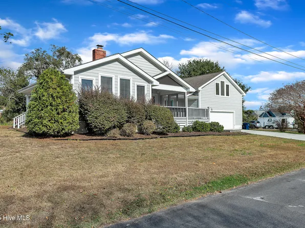 213 Mansfield Parkway, Morehead City, NC 28557