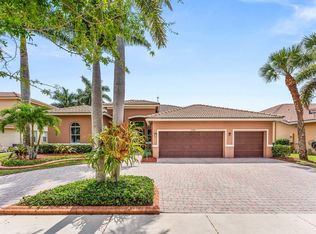 10487 Cypress Lakes Preserve Dr, Lake Worth, FL 33449