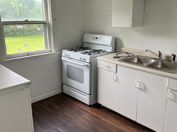 3rd image of 426 N 4th St #2
