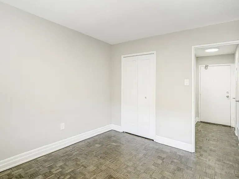 1251 King St W — Photo 47