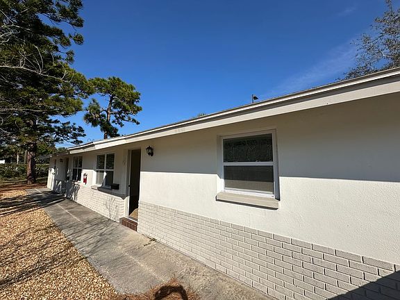 3rd image of 443 90th Ave N
