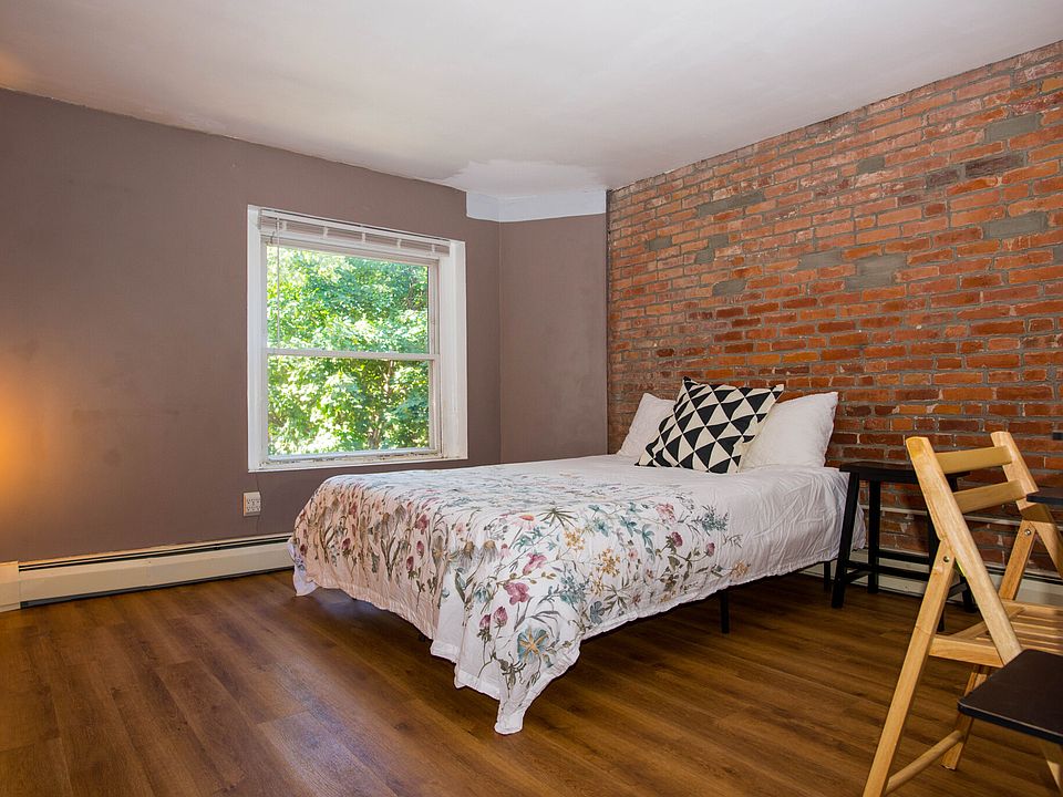 1st image of 68 Hammond St