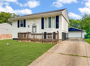 2519 Apache Ave, Sauk Village, IL 60411