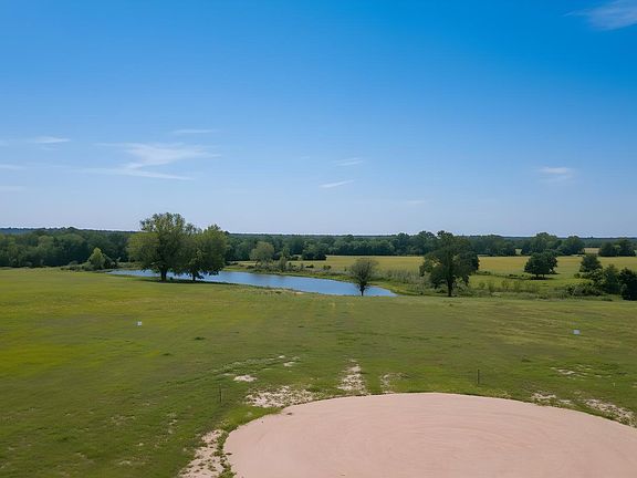 4th image of 34 Parkwood Ranch Trl